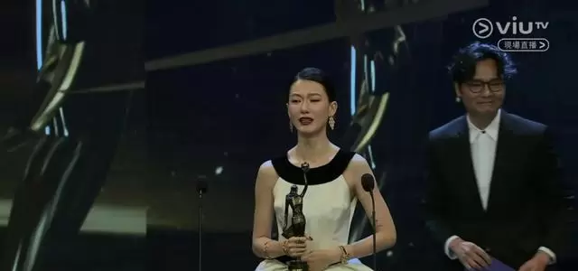 廖子妤凭《像我这样的爱情》获第44届金像奖最佳女主角 _ 情报图