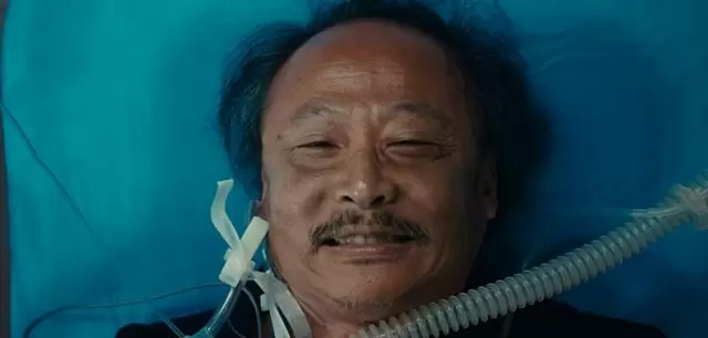 《爱情没有神话》何为病逝引爆三重危机：何韩事业受挫、林展翘多线承压、孤烟心理失衡浮出水面 _ 细节速览